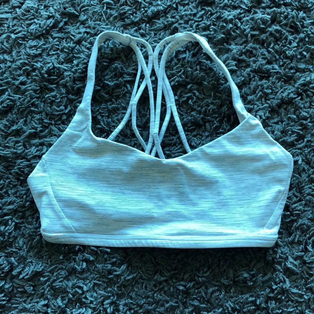 Lululemon sports bra